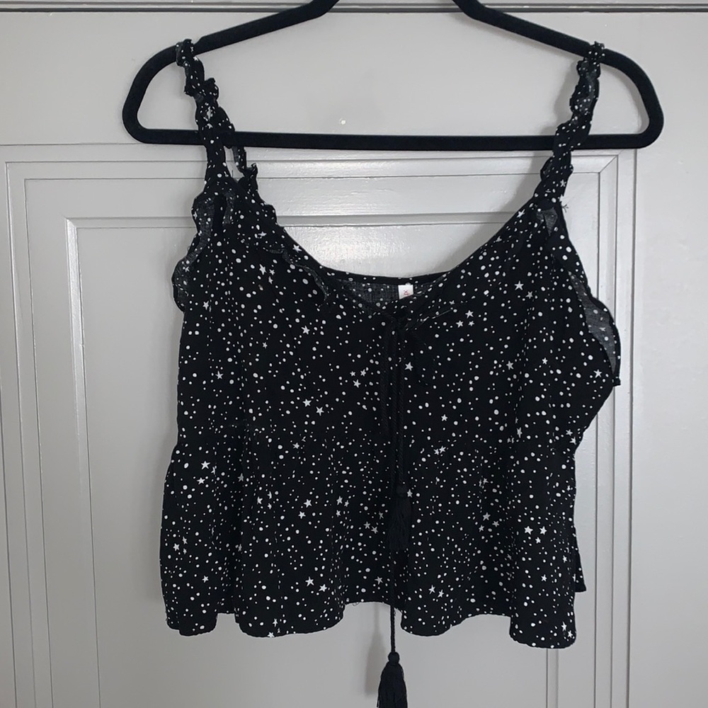 Star patterned tank